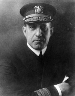 Oficial naval