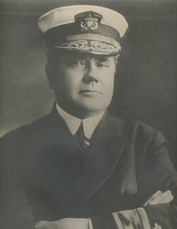Oficial naval