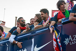 Arda Turan comemorando gol