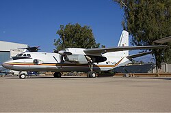 An-26 em pista de terra