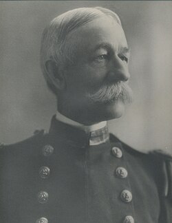 Oficial naval