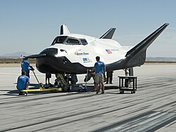 Representação artística do Dream Chaser no espaço