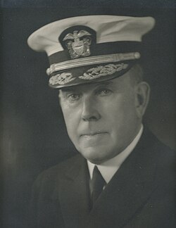Oficial naval
